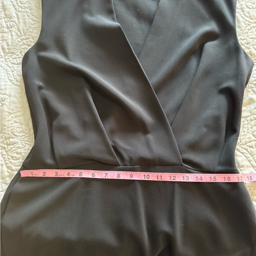 NWOT L'AGENCE Cara Black V-Neck Mini Dress size 10 - Picture 13 of 14